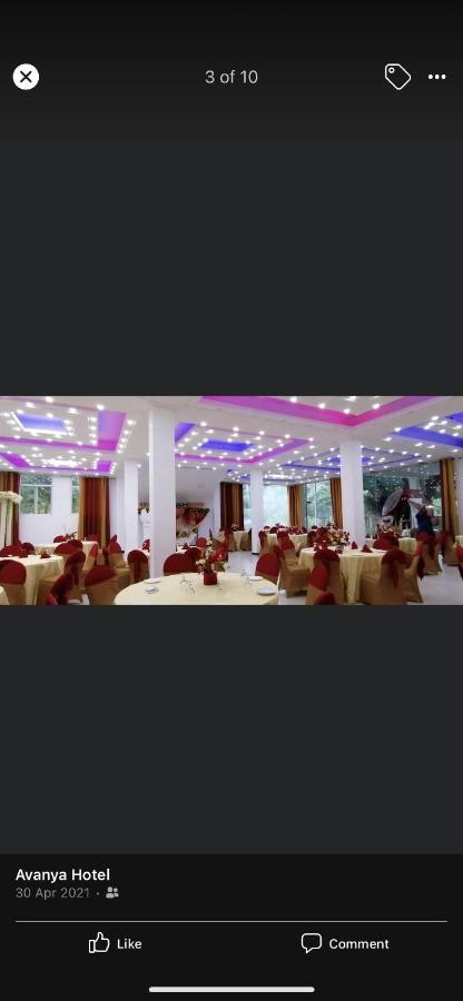 Avanya Hotel And Reception Hall Angunakolapelessa Exteriér fotografie